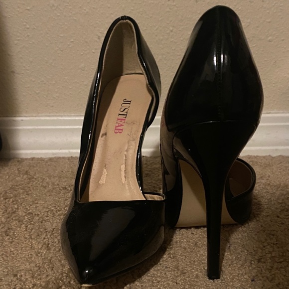 Heels - Picture 2 of 2